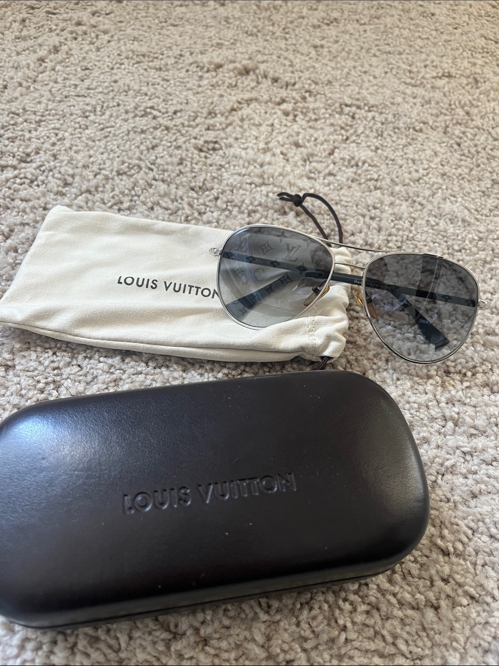 Louis Vuitton Silver Frame Sunglasses with Gray Lenses